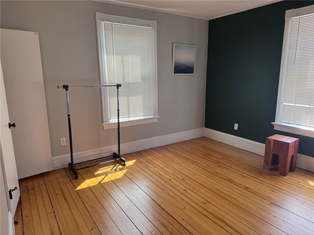 35 Elm Street B, Newport, RI 02840