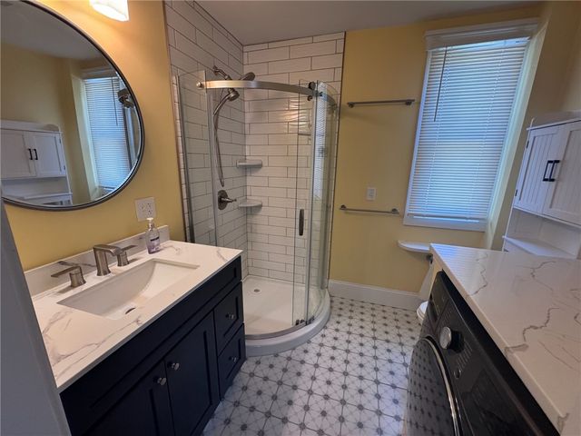 35 Elm Street B, Newport, RI 02840
