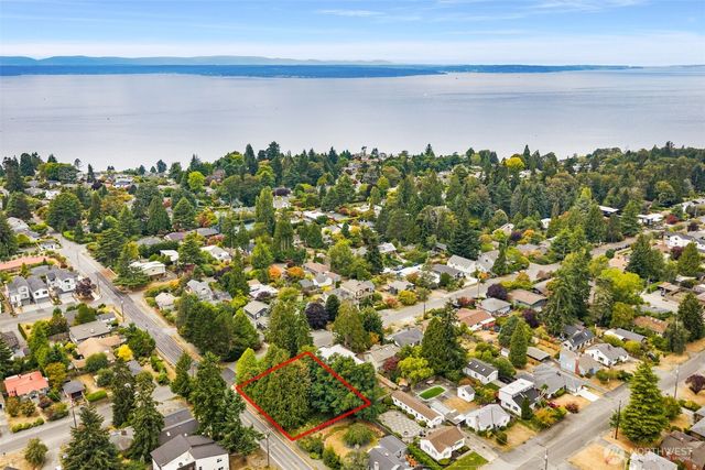 10004 14th Avenue NW, Seattle, WA 98177
