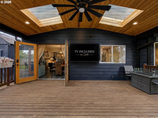 3008 Se LAURA Ave, Gresham, OR 97080