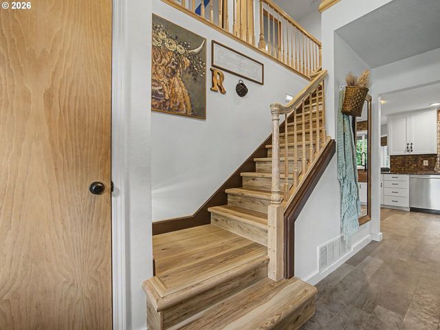 3008 Se LAURA Ave, Gresham, OR 97080