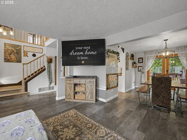 3008 Se LAURA Ave, Gresham, OR 97080