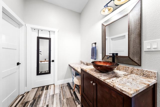 4886 County Road 1037, Celeste, TX 75426