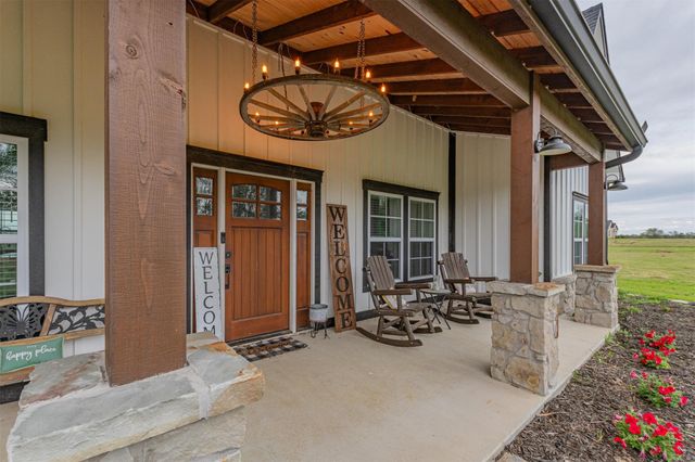 4886 County Road 1037, Celeste, TX 75426