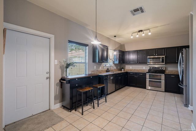 20511 View Meadow, San Antonio, TX 78258