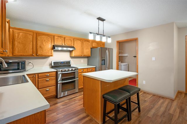 12503 Douglas Parkway, Urbandale, IA 50323