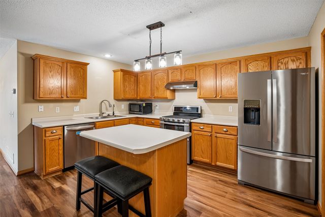 12503 Douglas Parkway, Urbandale, IA 50323