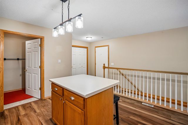12503 Douglas Parkway, Urbandale, IA 50323