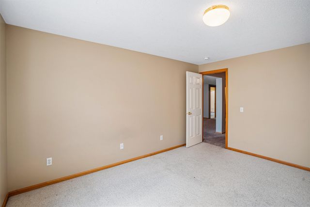 12503 Douglas Parkway, Urbandale, IA 50323