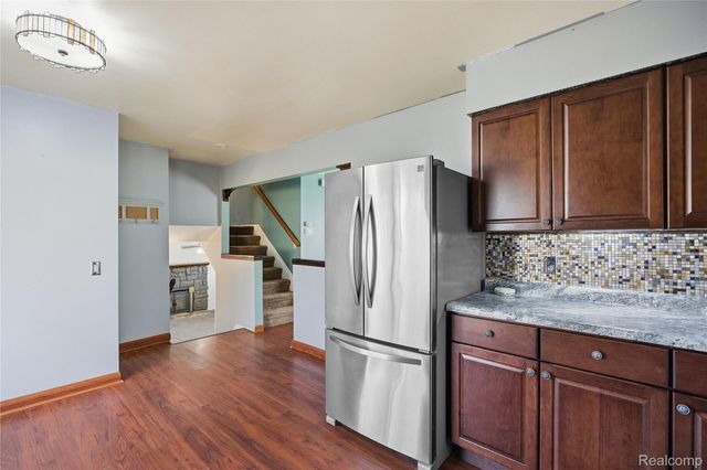 6230 Barker Drive, Waterford Charter Township, MI 48329