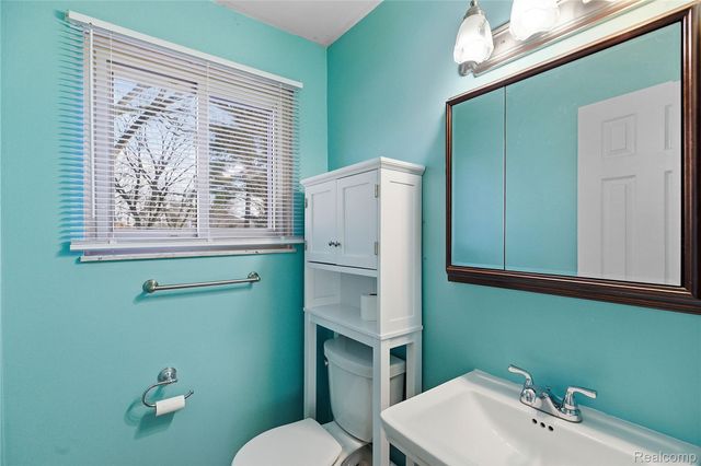 6230 Barker Drive, Waterford Charter Township, MI 48329