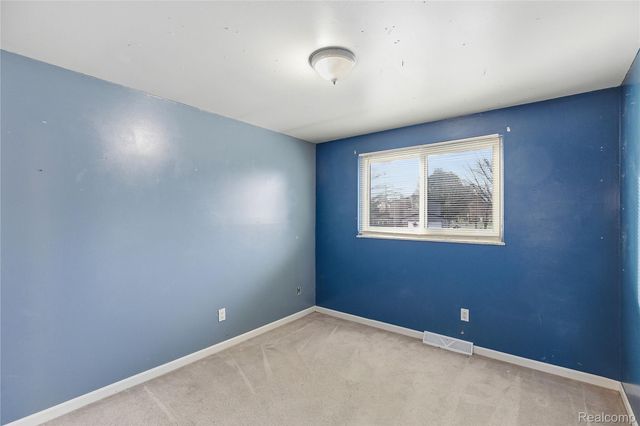 6230 Barker Drive, Waterford Charter Township, MI 48329