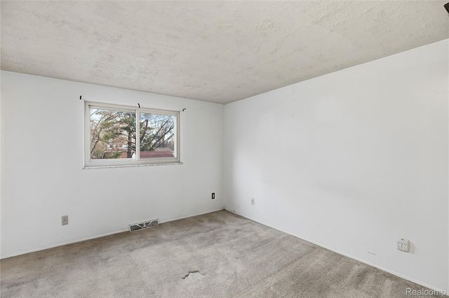 6230 Barker Drive, Waterford Charter Township, MI 48329