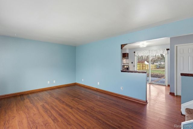 6230 Barker Drive, Waterford Charter Township, MI 48329