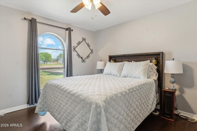 9716 N 55TH Avenue, Glendale, AZ 85302