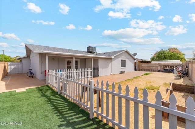 9716 N 55TH Avenue, Glendale, AZ 85302
