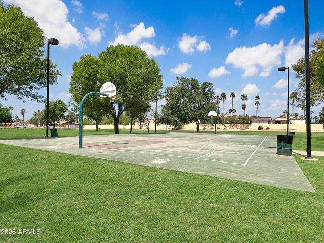 9716 N 55TH Avenue, Glendale, AZ 85302