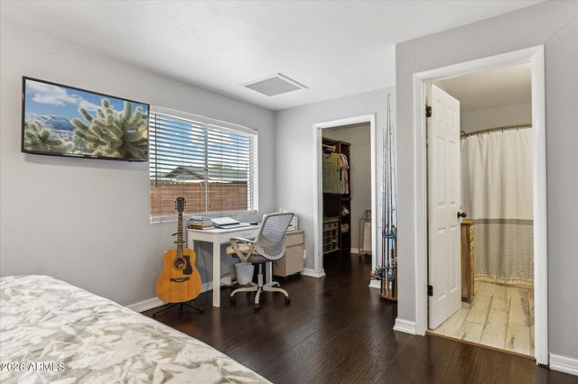 9716 N 55TH Avenue, Glendale, AZ 85302