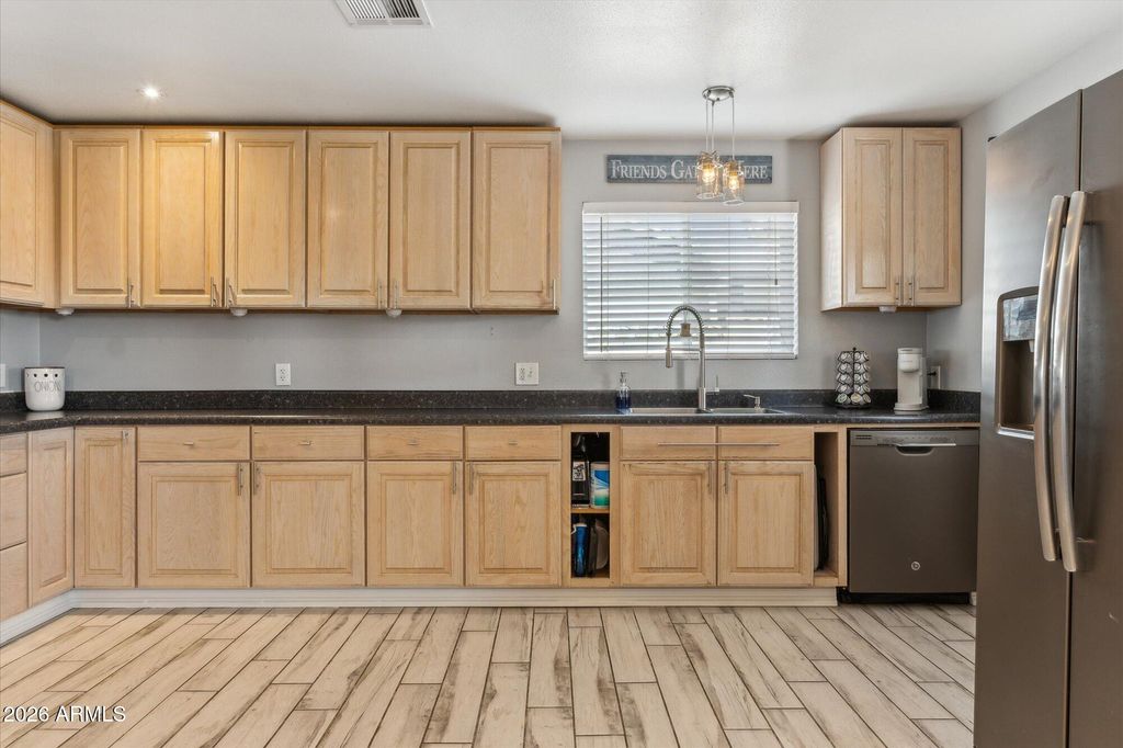 9716 N 55TH Avenue, Glendale, AZ 85302 — photo 5