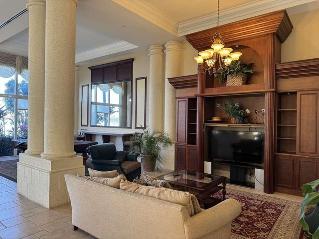 17125 N Bay Road 3102, Sunny Isles Beach, FL 33160