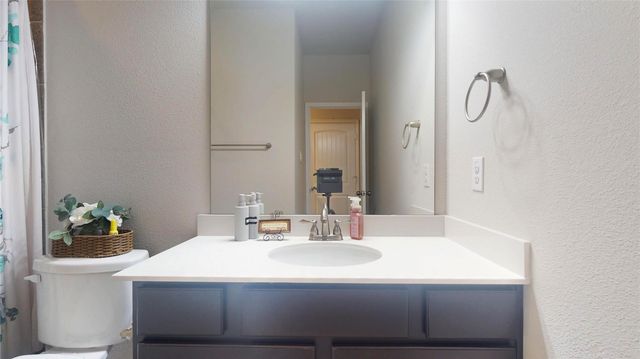 2327 Windy Sail Drive, Texas City, TX 77568