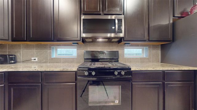 2327 Windy Sail Drive, Texas City, TX 77568