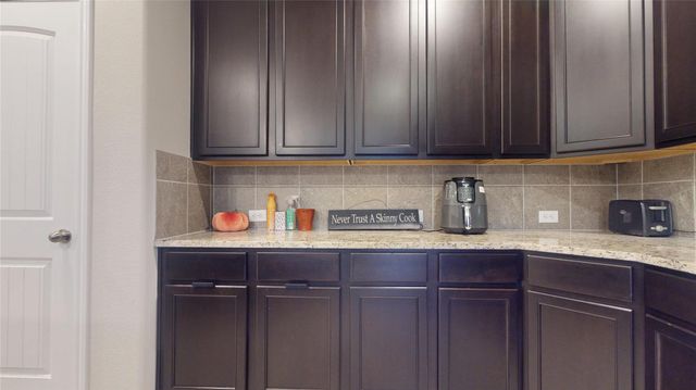 2327 Windy Sail Drive, Texas City, TX 77568