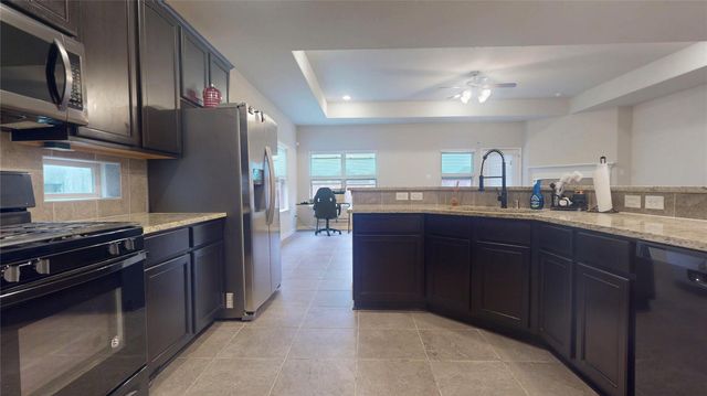 2327 Windy Sail Drive, Texas City, TX 77568