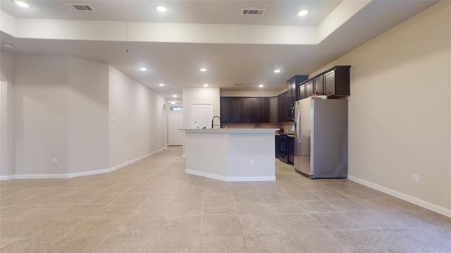 2327 Windy Sail Drive, Texas City, TX 77568