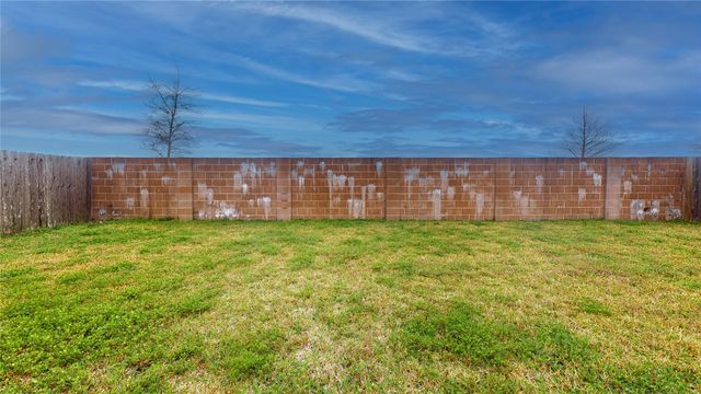 2327 Windy Sail Drive, Texas City, TX 77568