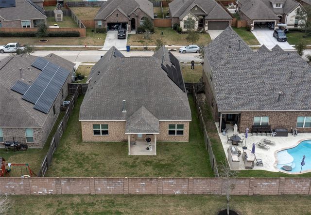 2327 Windy Sail Drive, Texas City, TX 77568