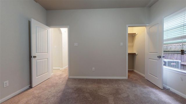 2327 Windy Sail Drive, Texas City, TX 77568