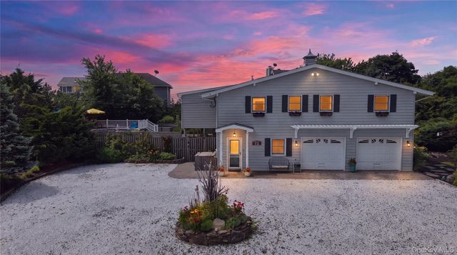 72 Circle Drive, Oak Beach, NY 11702