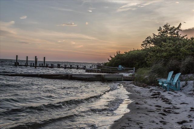 72 Circle Drive, Oak Beach, NY 11702