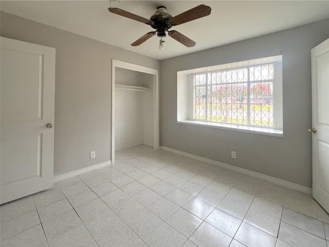 13522 Hollypark Drive, Houston, TX 77015