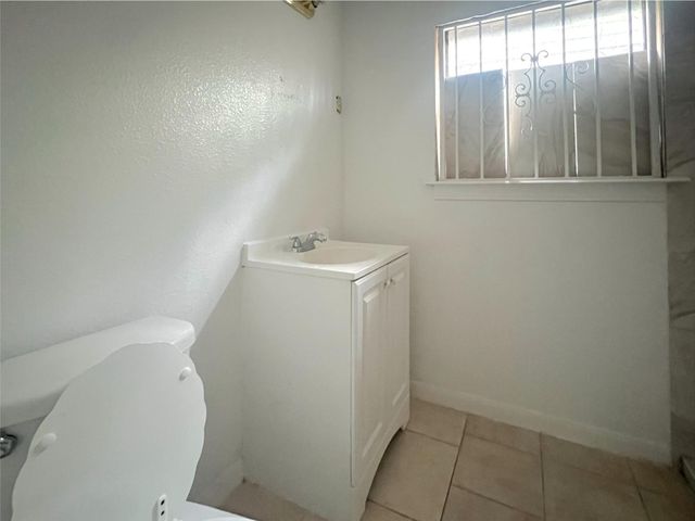 13522 Hollypark Drive, Houston, TX 77015