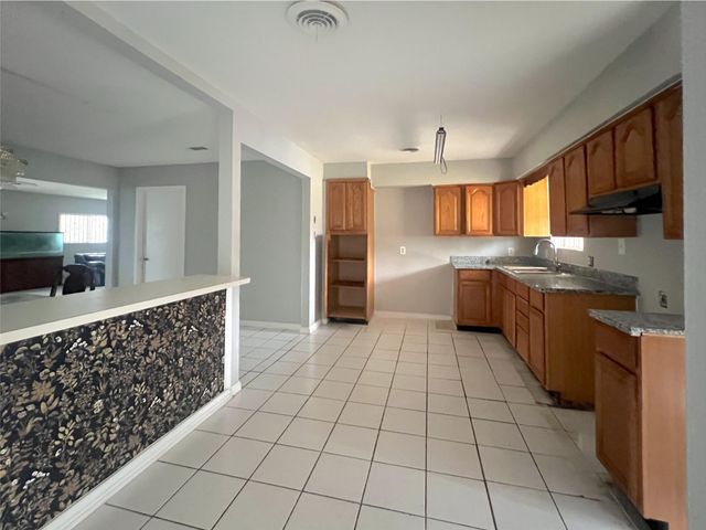 13522 Hollypark Drive, Houston, TX 77015