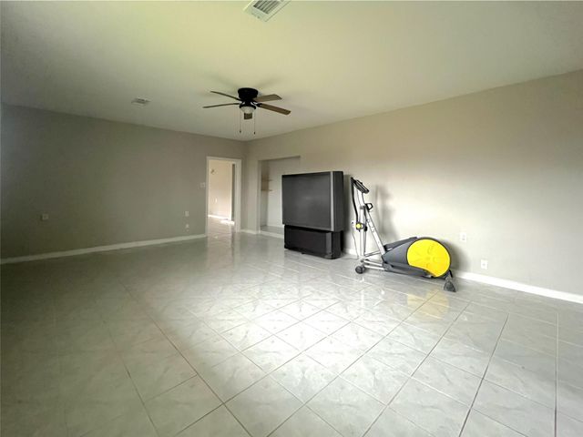 13522 Hollypark Drive, Houston, TX 77015