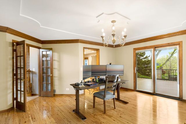 5N191 Fox Bluff Drive, St. Charles, IL 60175