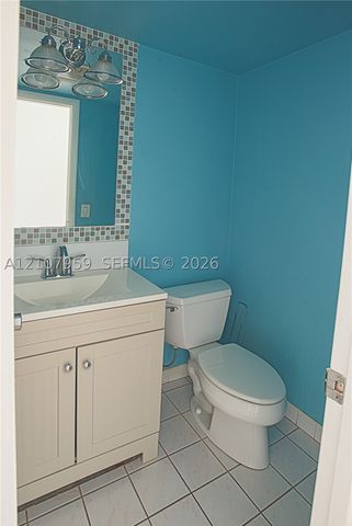 4200 Crystal Lake Dr 204, Deerfield Beach, FL 33064