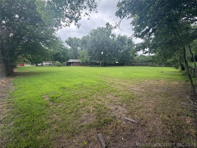 202 Quail Drive, Pryor, OK 74361