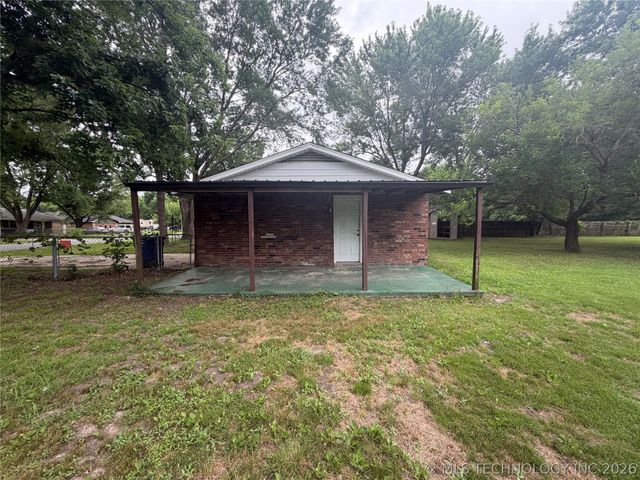 202 Quail Drive, Pryor, OK 74361