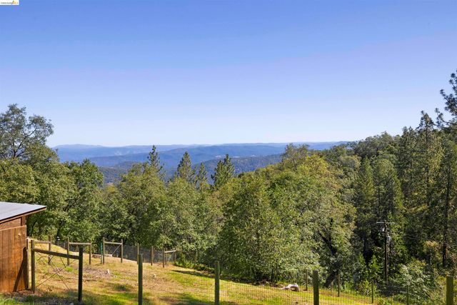 13261 Yankee Hill, Columbia, CA 95310