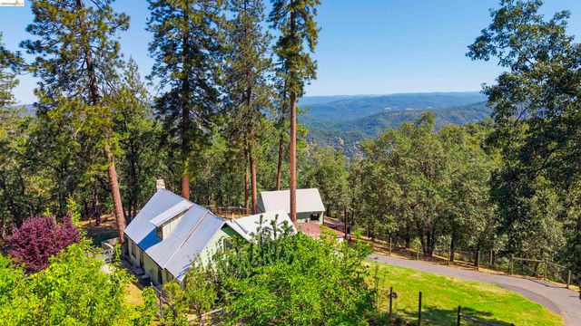 13261 Yankee Hill, Columbia, CA 95310