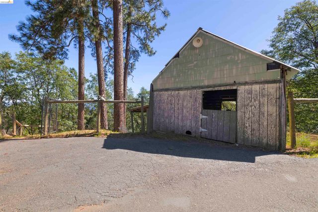 13261 Yankee Hill, Columbia, CA 95310