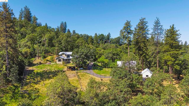13261 Yankee Hill, Columbia, CA 95310