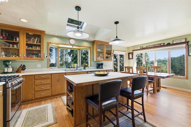 13261 Yankee Hill, Columbia, CA 95310