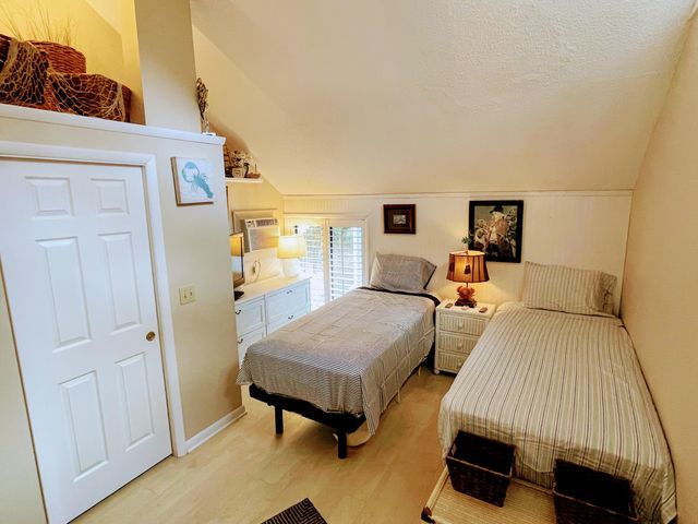 365 Sea Cloud Circle, Edisto Island, SC 29438