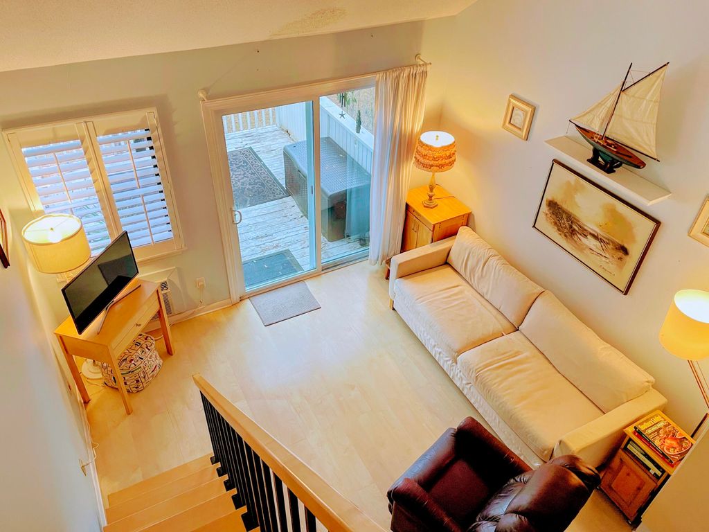 Image 18 of property listing at 365 Sea Cloud Circle, Edisto Island, SC 29438