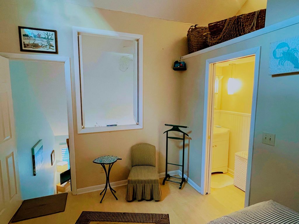 Image 6 of property listing at 365 Sea Cloud Circle, Edisto Island, SC 29438